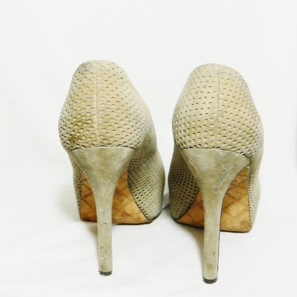 L.A.M.B. by Gwen Stefani Tan Perforated Suede 8.5 - Picture 3 of 7